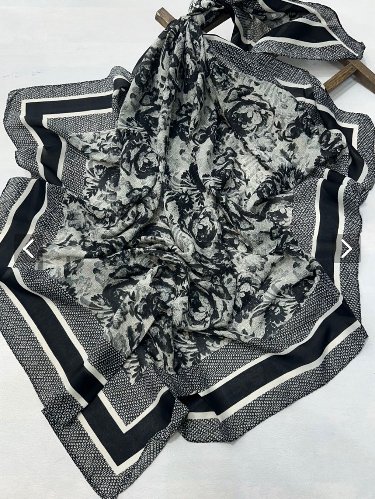 روسری زنانه گارزا